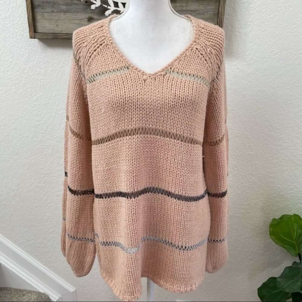 Boutique Doe & Rae‎ blush metallic thread tunic sweater size L